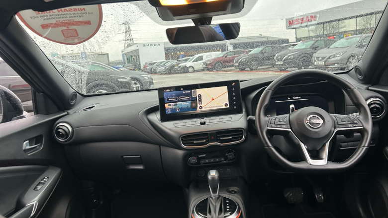 Nissan Juke 1.0 DiG-T N-Connecta 5dr DCT Petrol Hatchback